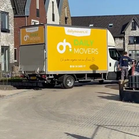 Vroom vroom.. bel 0634260017 en we komen er aan!
•
•
•
•
•
#verhuisbedrijfamsterdam #verhuisbedrijf #movingcompany #verhuizing #moving #verhuizers